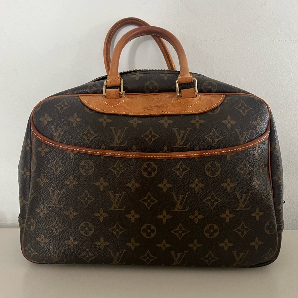 LOUIS VUITTON Monogram Deauville